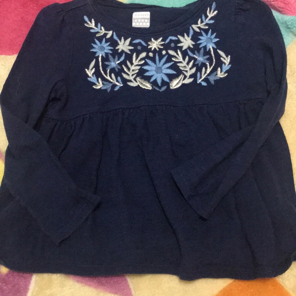 3t old navy long sleeve shirt
